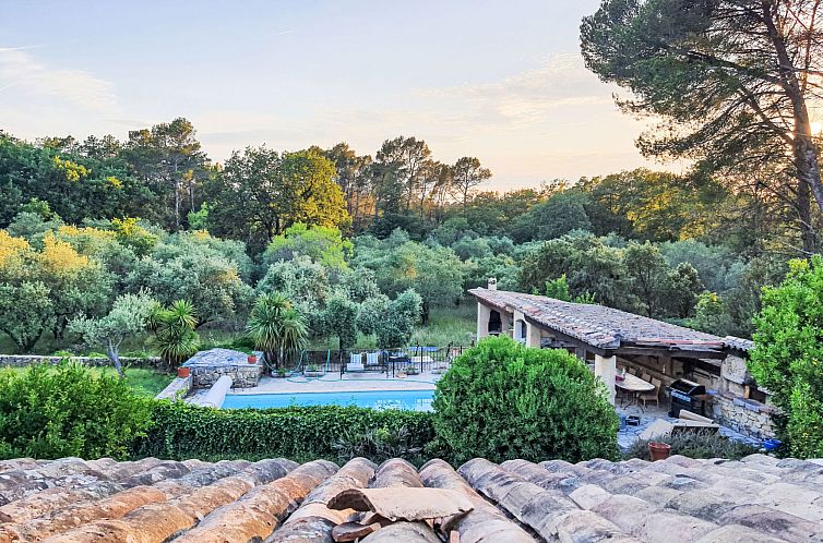 Vakantiehuis Klimatisiertes Mas Les Heures Bleues mit Pool