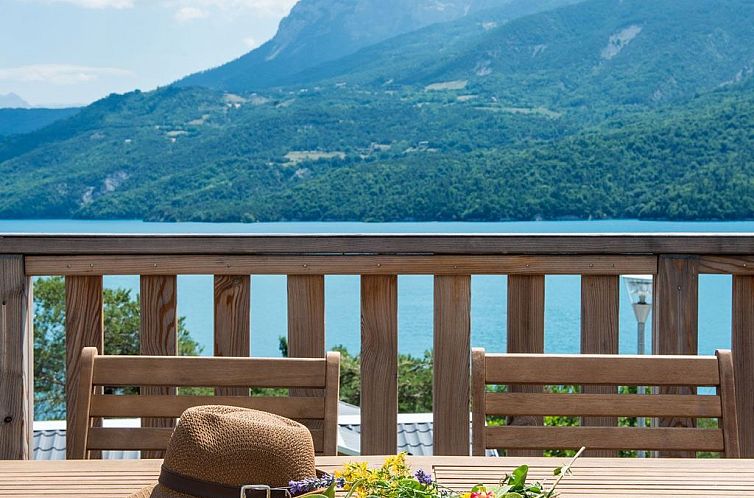 Appartement Gemütliches Chalet am Ufer des Sees von Serre-P