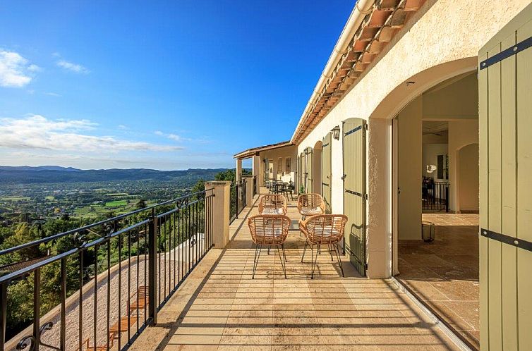 Vrijstaande woning in Callian