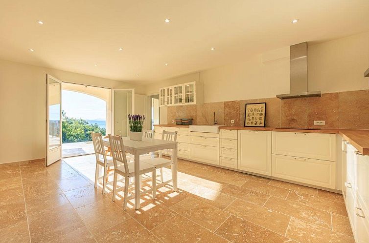 Vrijstaande woning in Callian