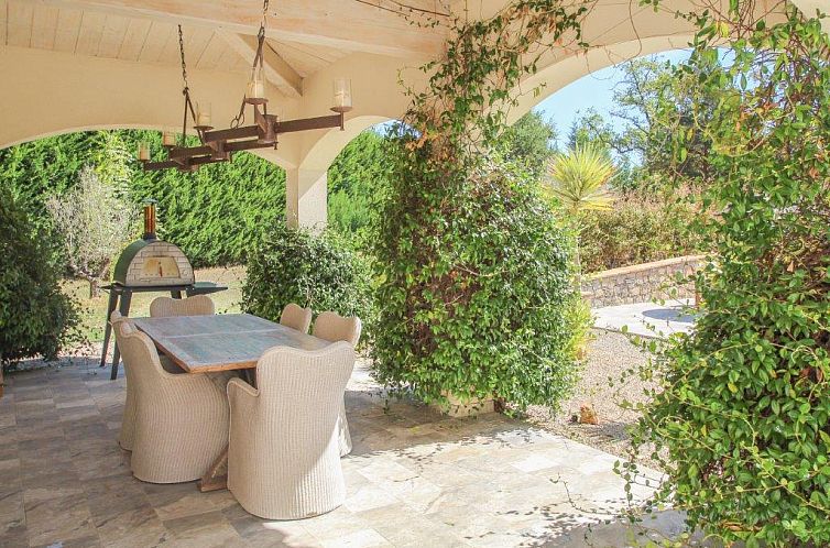 Vrijstaande woning in Callian