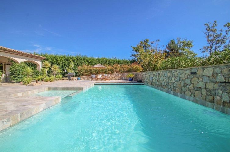 Vrijstaande woning in Callian