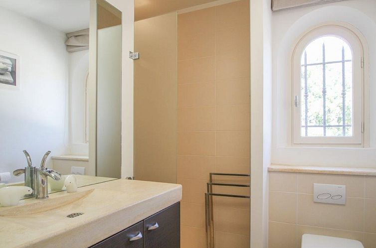 Vrijstaande woning in Callian