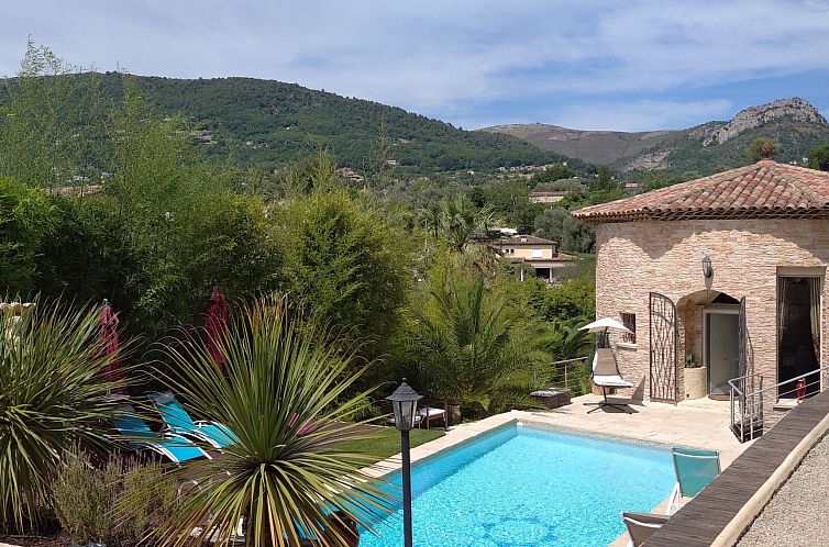 Vakantiehuis "Villa Sculpture" mit Terrasse