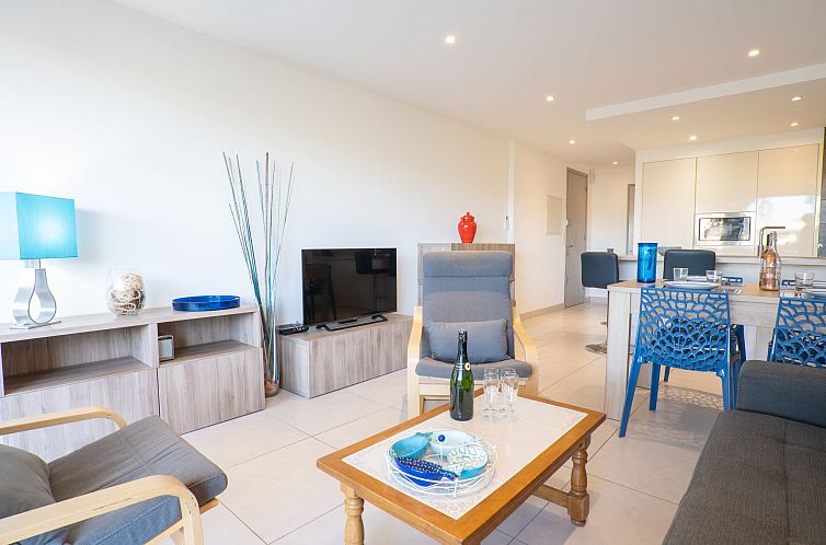 Guest house 04818315 - Apartment Provence / Cote d'Azur - Appartement Les Louvans