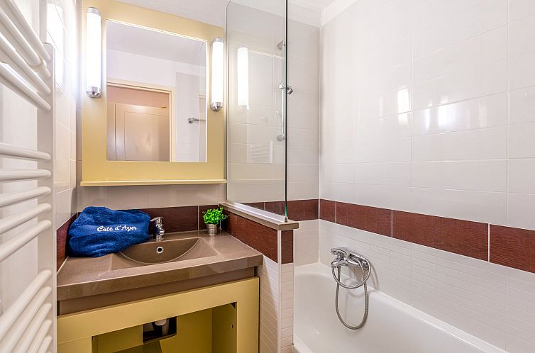 Appartement L'Esquinade F6 225