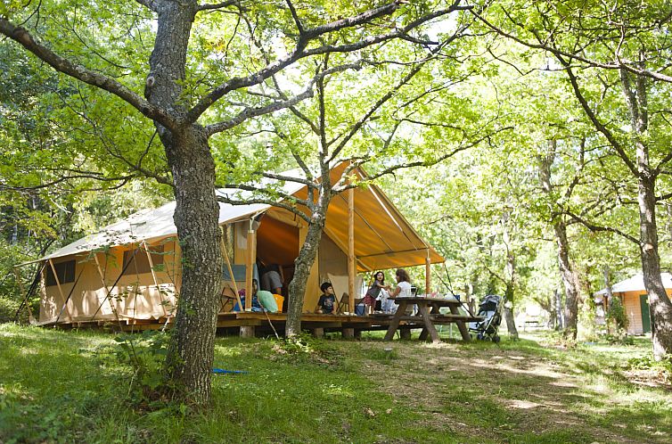 Gemuetliches Glampinghaus Trappeur in Vallouise, Provence, inmitten der Natur