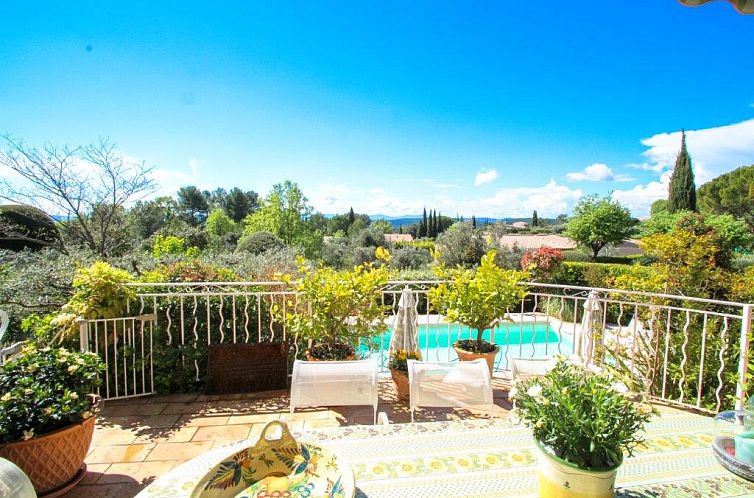 Vrijstaande woning in Flayosc