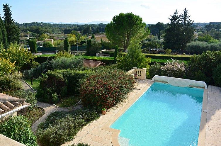 Vrijstaande woning in Flayosc