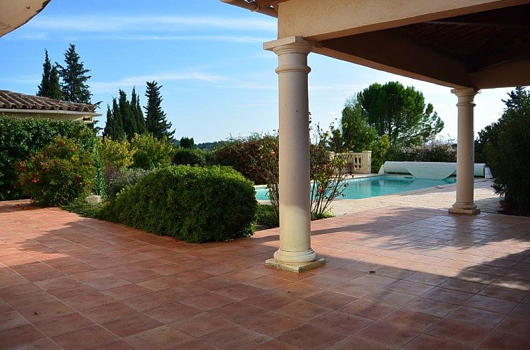 Vrijstaande woning in Flayosc