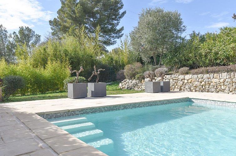 Vrijstaande woning in Flayosc