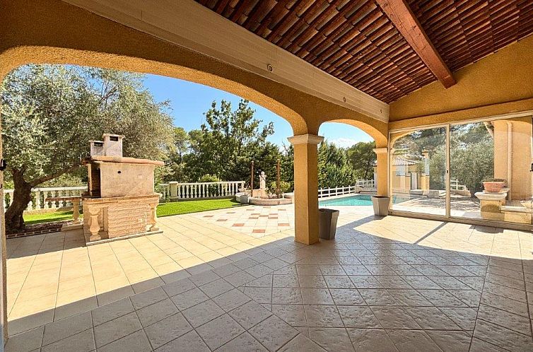 Vrijstaande woning in Flayosc