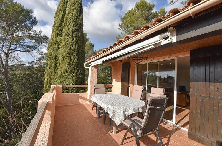 Vrijstaande woning in  Flayosc - Les Arcs-Sur-Argens