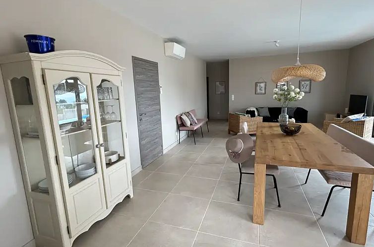 Hagelnieuwe villa in de Var