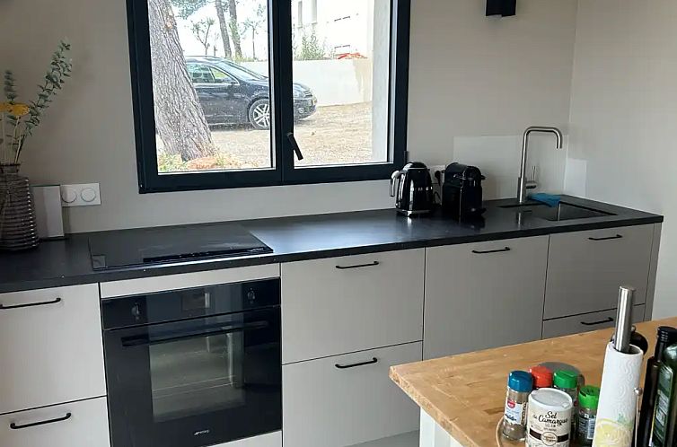 Hagelnieuwe villa in de Var