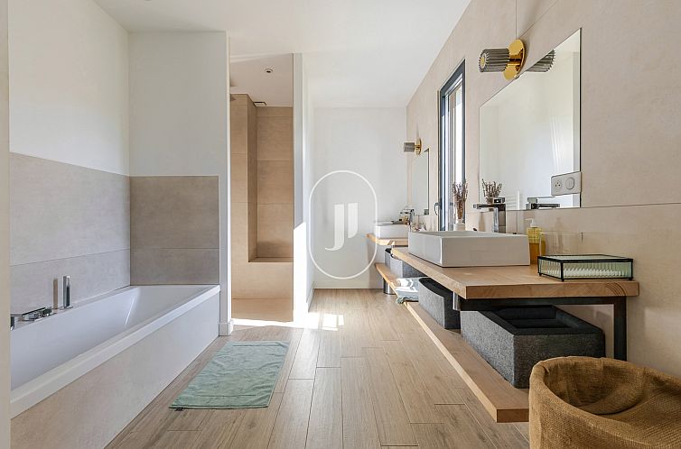 Vrijstaande woning in Éguilles