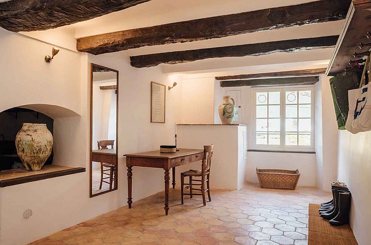 Town house in Seillans