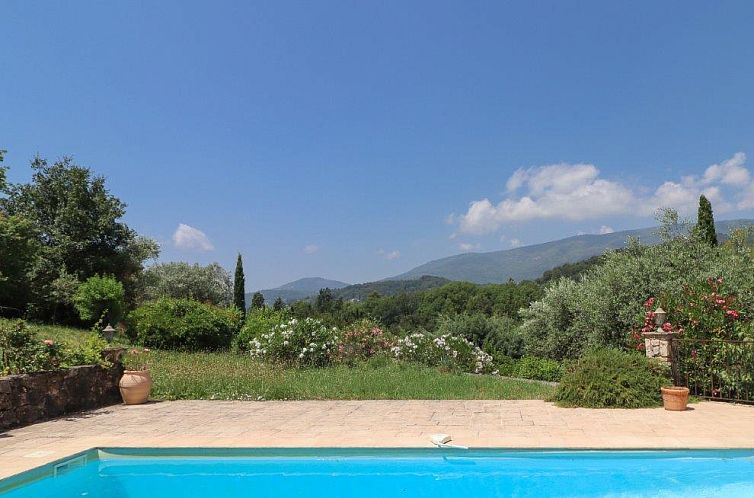 Vrijstaande woning in Seillans