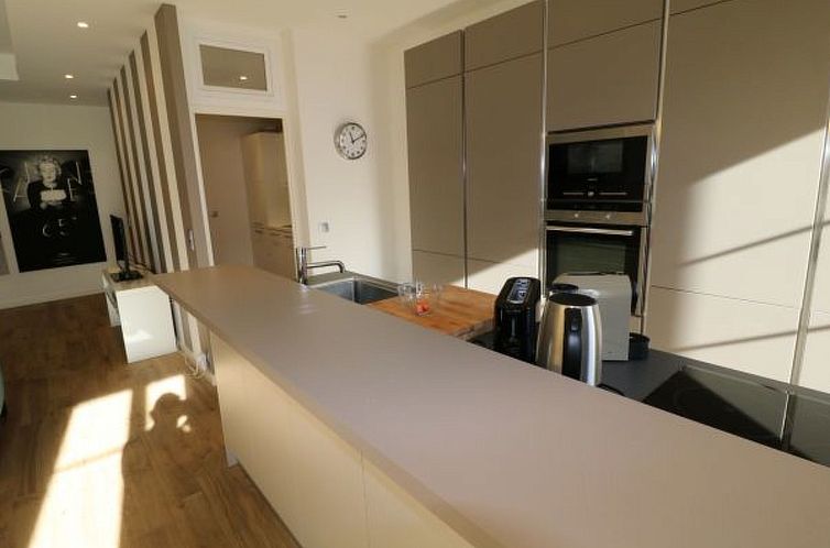Appartement Luxury 3 bedroom Rue d'Antibes 410