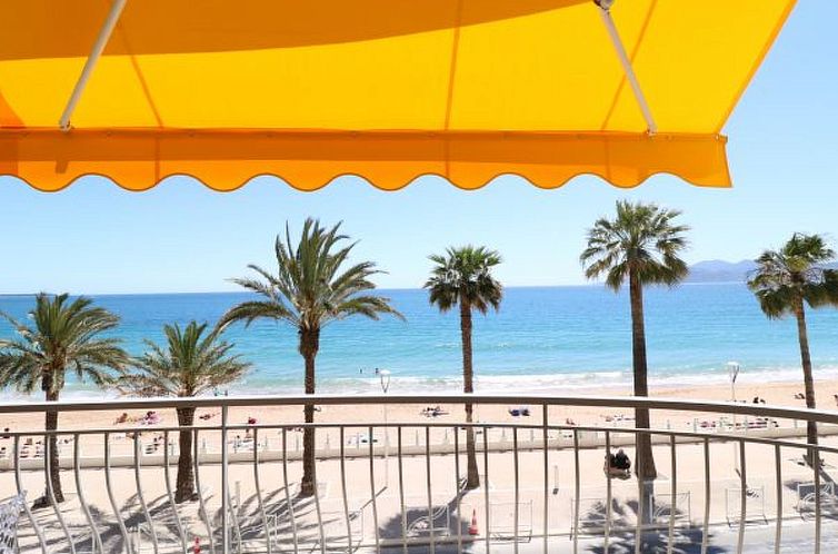 Unterkunft 0483187 - Appartement Provence / Cote d'Azur - Appartement 3 bedroom facing the beach 401
