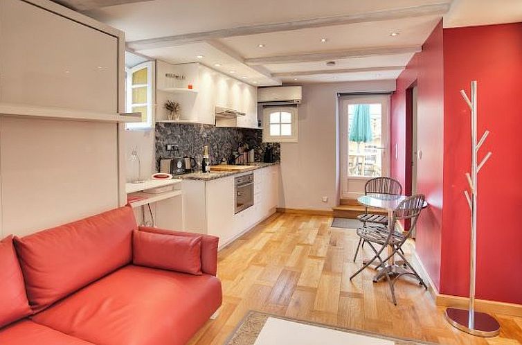 Guest house 0483206 - Apartment Provence / Cote d'Azur - Appartement SCHÖNES STUDIO MIT GARTEN FÜR 2 IM DORF