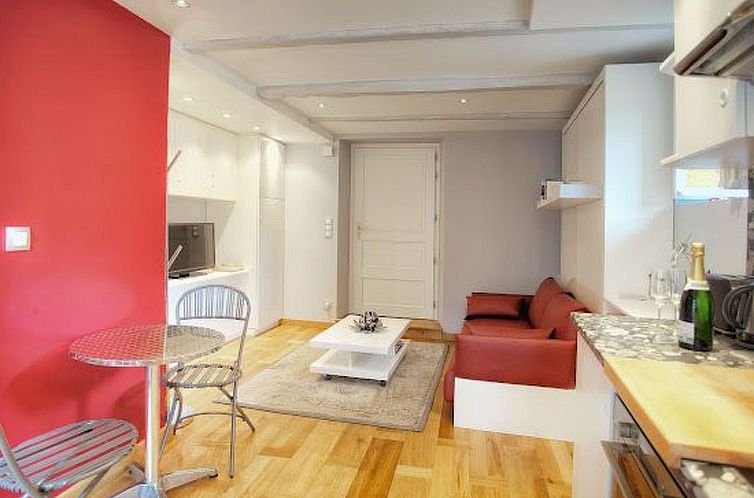 Appartement SCHÖNES STUDIO MIT GARTEN FÜR 2 IM DORF