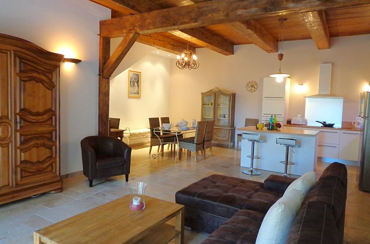 Appartement Klimatisierte Wohnung mit 2 Schlafzimmern und Po