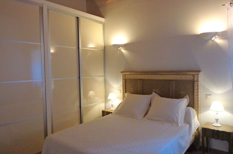 Appartement Klimatisierte Wohnung mit 2 Schlafzimmern und Po