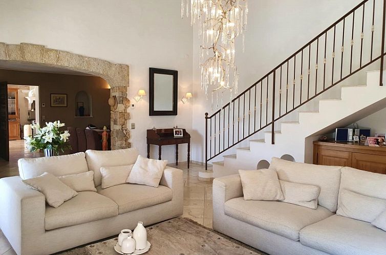 Vrijstaande woning in Salernes