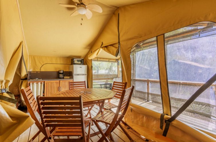 Comfort Lodge