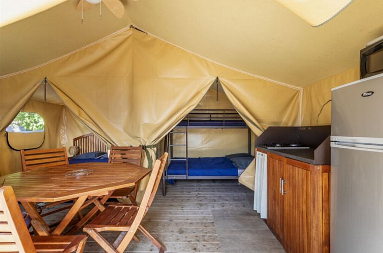 Comfort Lodge