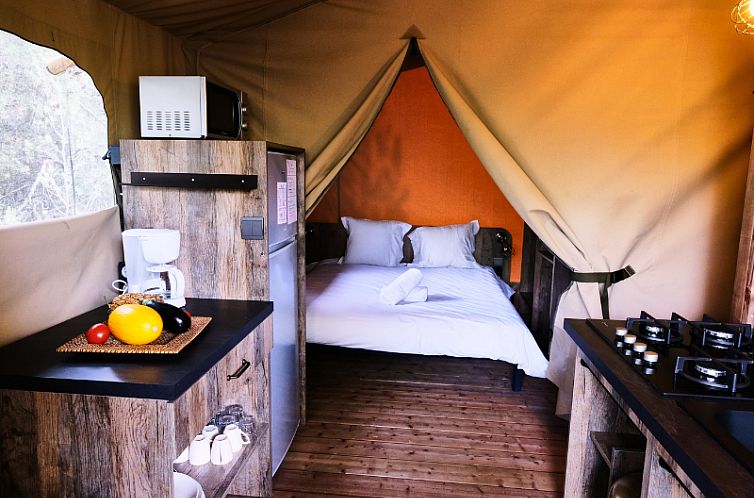Premium Lodge