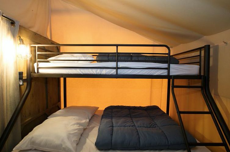 Premium Lodge