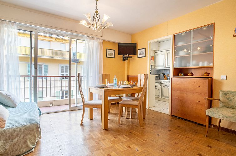 Guest house 0485608 - Apartment Provence / Cote d'Azur - Appartement Le Casino