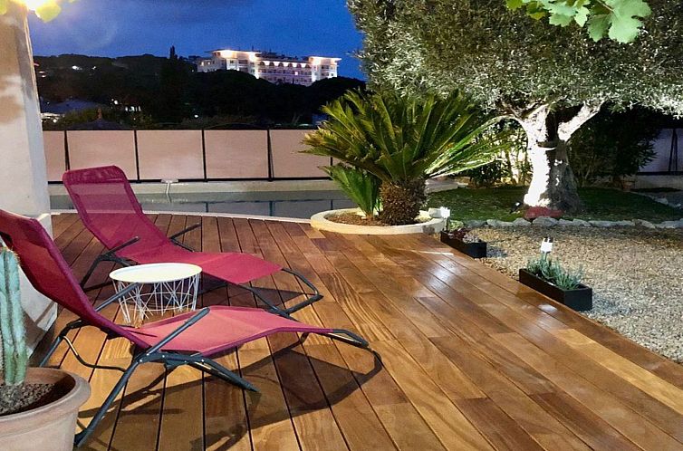 Vakantiehuis Haus 5 pers - Swimmingpool- Klimaanlage- WiFi