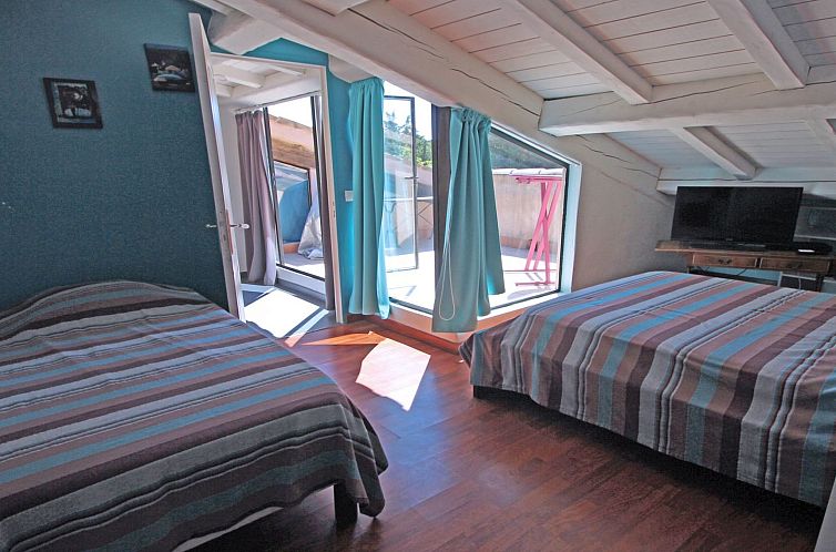 Vakantiehuis Haus 5 pers - Swimmingpool- Klimaanlage- WiFi