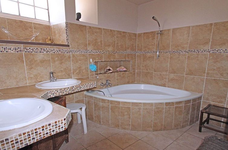 Vakantiehuis Haus 5 pers - Swimmingpool- Klimaanlage- WiFi