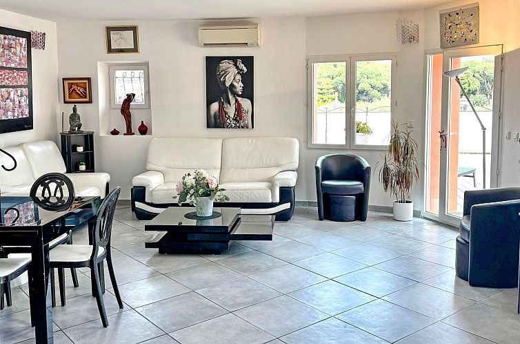 Vakantiehuis Haus 5 pers - Swimmingpool- Klimaanlage- WiFi