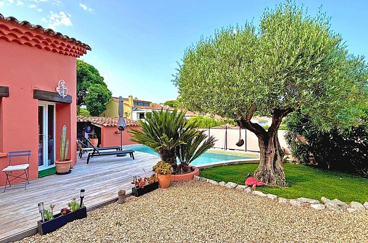 Vakantiehuis Haus 5 pers - Swimmingpool- Klimaanlage- WiFi