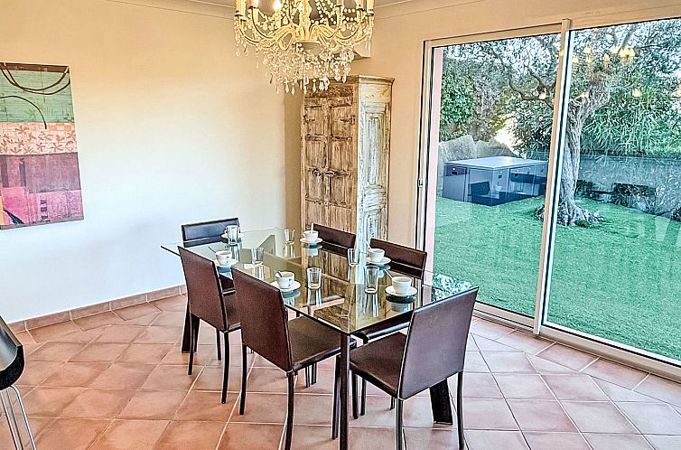 Vakantiehuis Villa Beauchene - Privates Schwimmbad - Klimaan