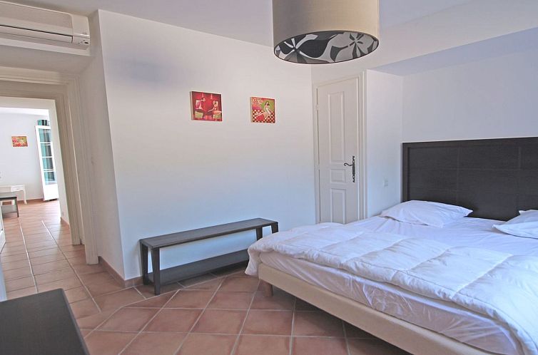 Vakantiehuis Villa Beauchene - Privates Schwimmbad - Klimaan