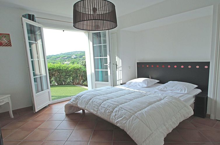 Vakantiehuis Villa Beauchene - Privates Schwimmbad - Klimaan