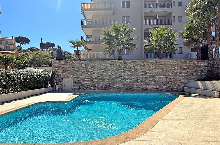 Guest house 04859979 - Apartment Provence / Cote d'Azur - Appartement Appt T3 - Piscine résidence - Klima - Ste Maxim