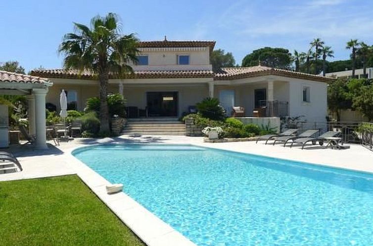 Unterkunft 04859999 - Ferienhaus Provence / Cote d'Azur - Vakantiehuis Villa in Sainte Maxime mit Sicht auf Meer