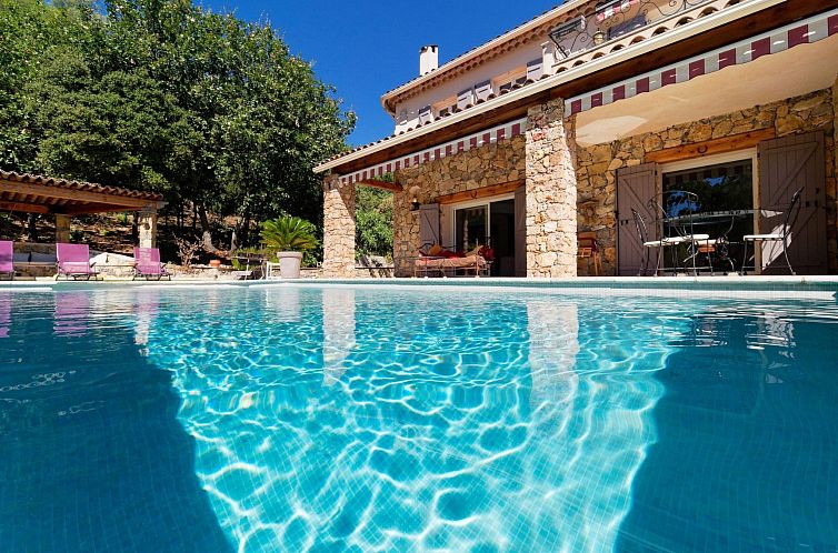 Vakantiehuis mit eigenem Pool