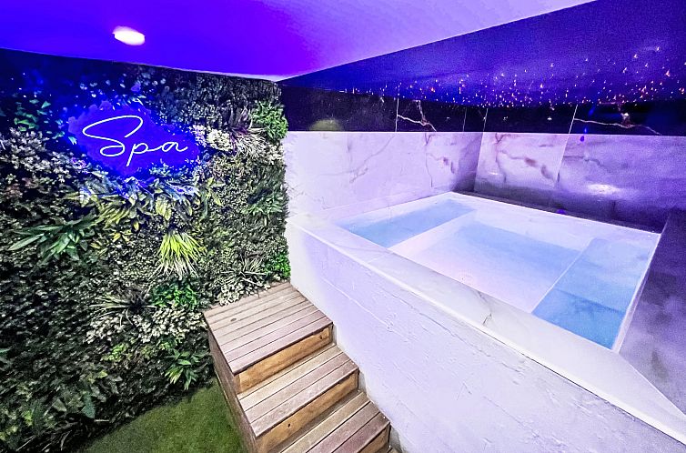 Vakantiehuis mit eigenem Pool