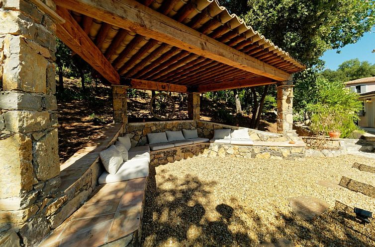 Vakantiehuis mit eigenem Pool