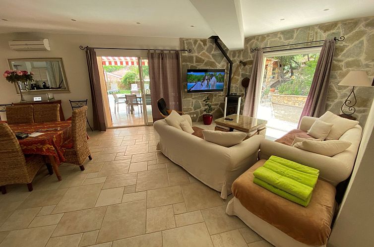 Vakantiehuis mit eigenem Pool