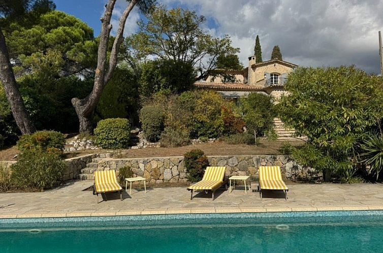 Vrijstaande woning in Cabris