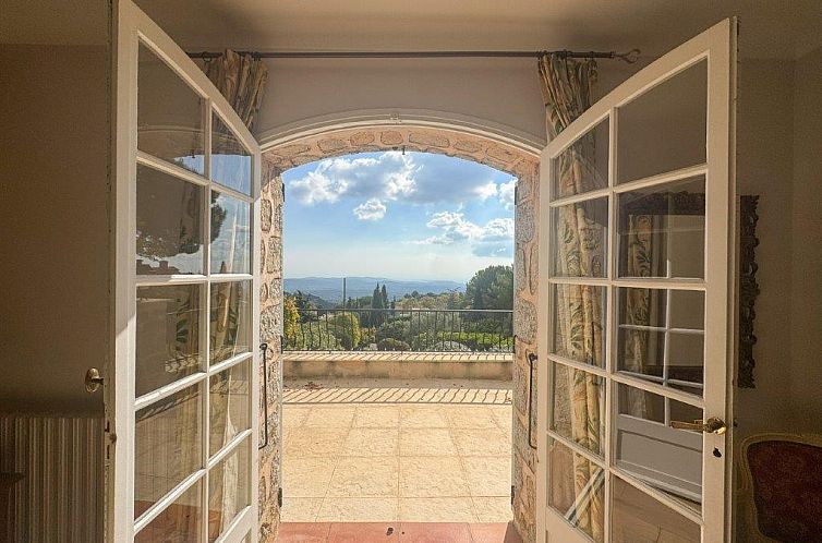 Vrijstaande woning in Cabris